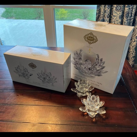 Shannon Crystal Lotus Candleholders - Picture 5 of 8